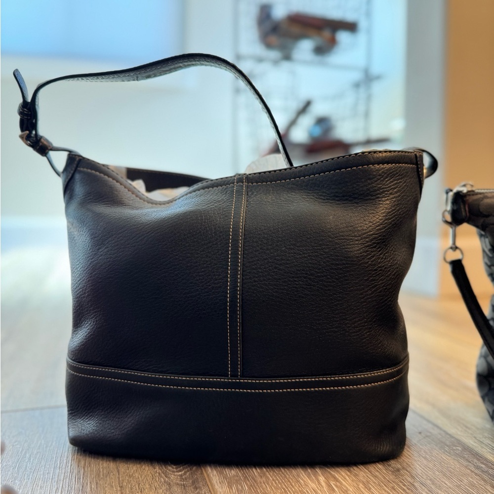 Coach Classic Black Leather Shoulder Bag